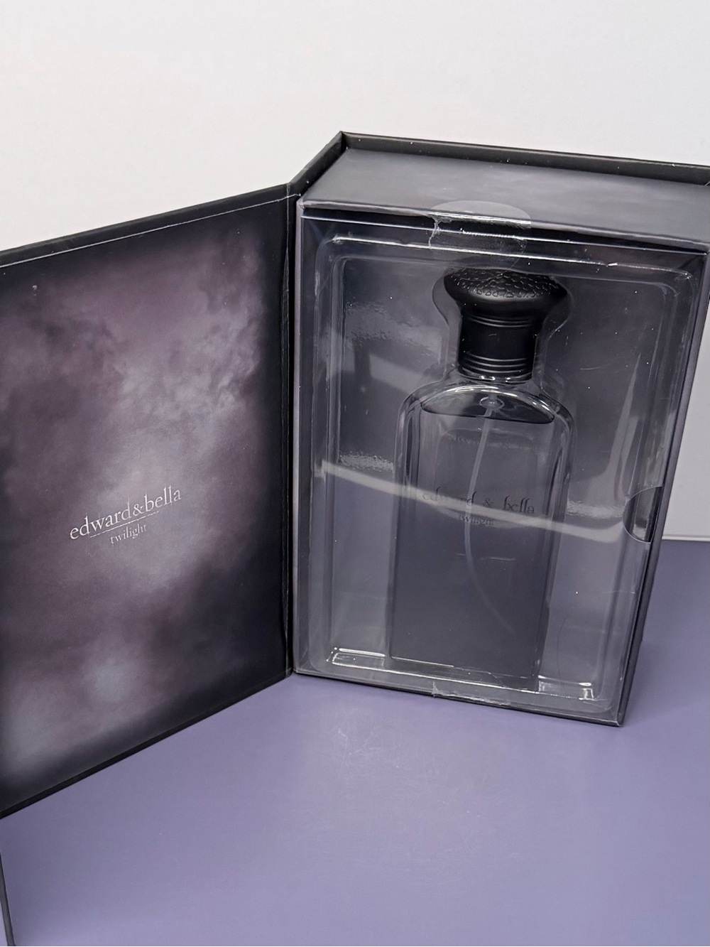 Edward & Bella Twilight Fragrance - Picture 3 of 3